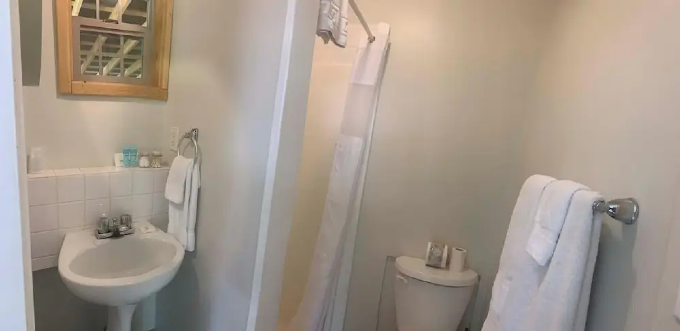 Barefoot Villas Room 2 Owl