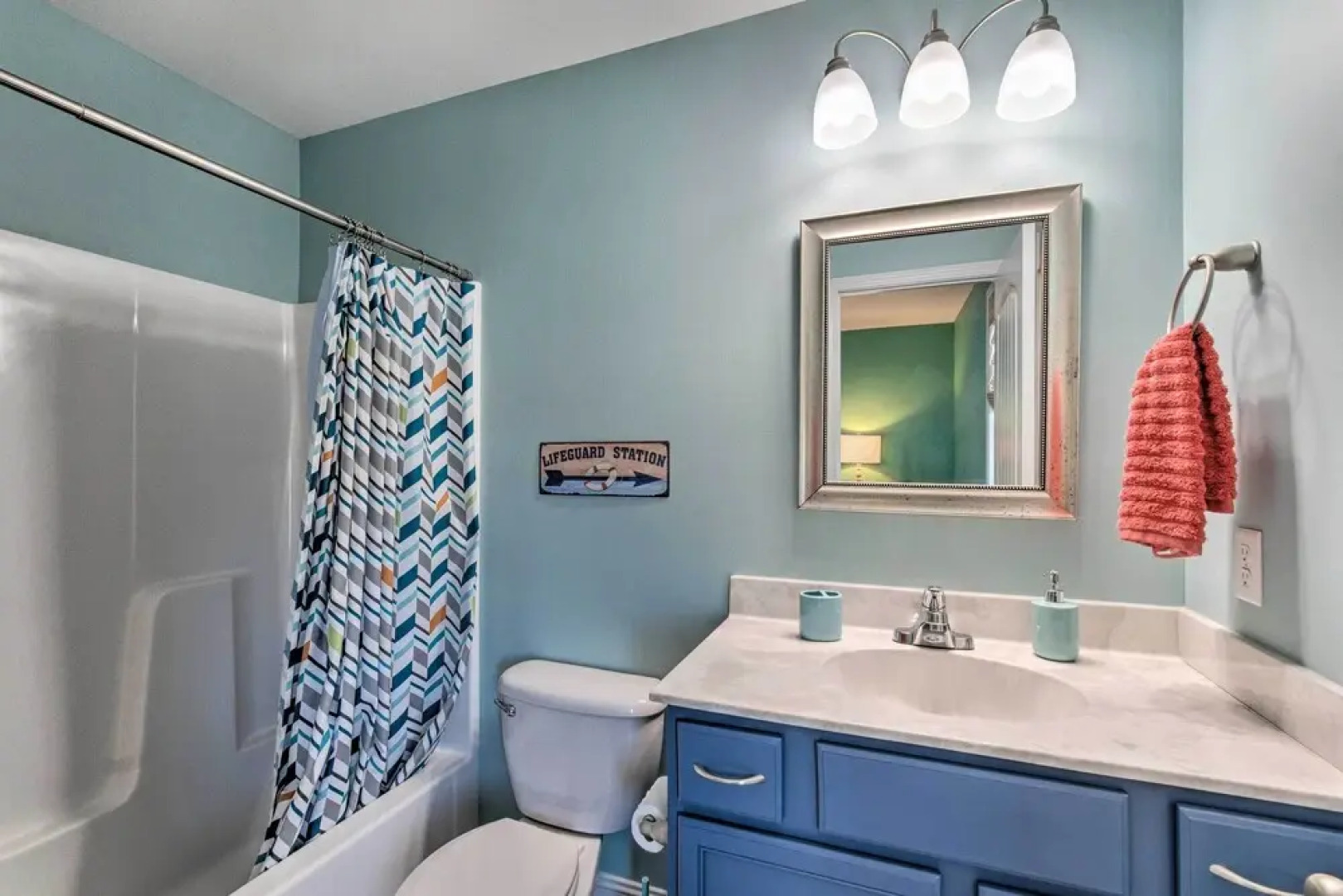 Convenient Kure Beach Townhome w/ Fire Pit!