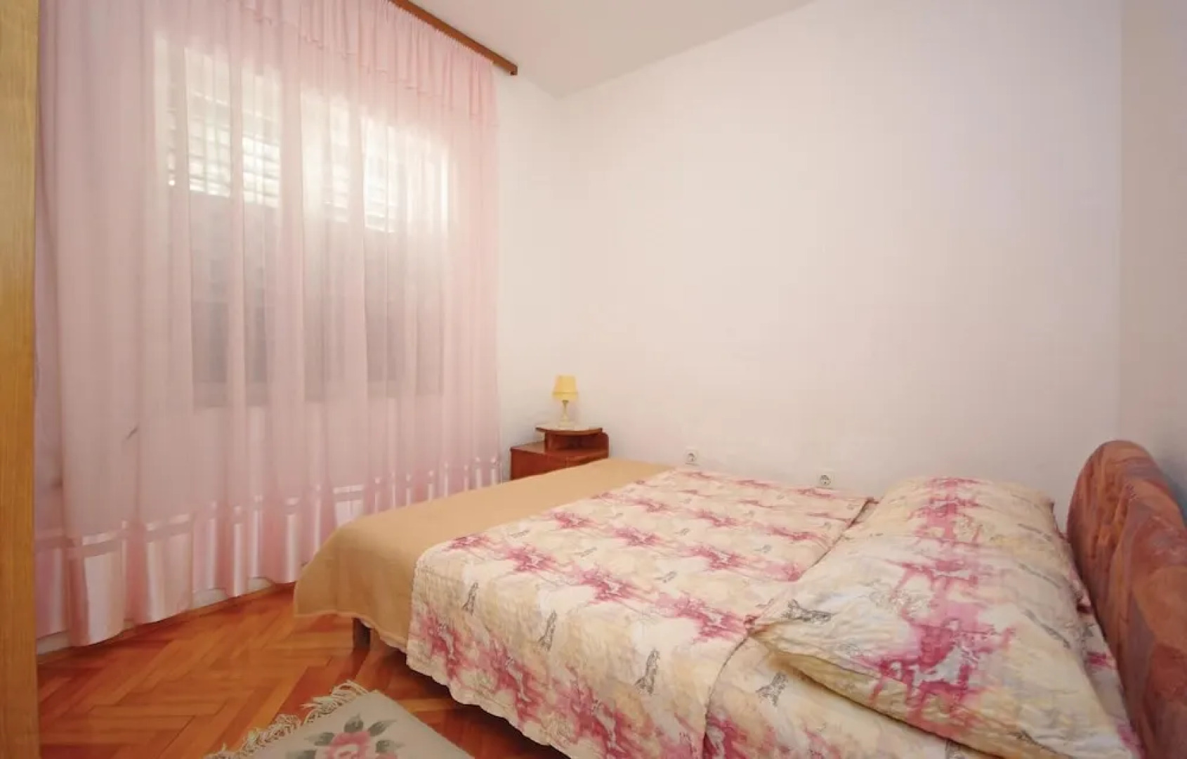 Beautiful Home in Podaca With Wifi and 4 Bedrooms