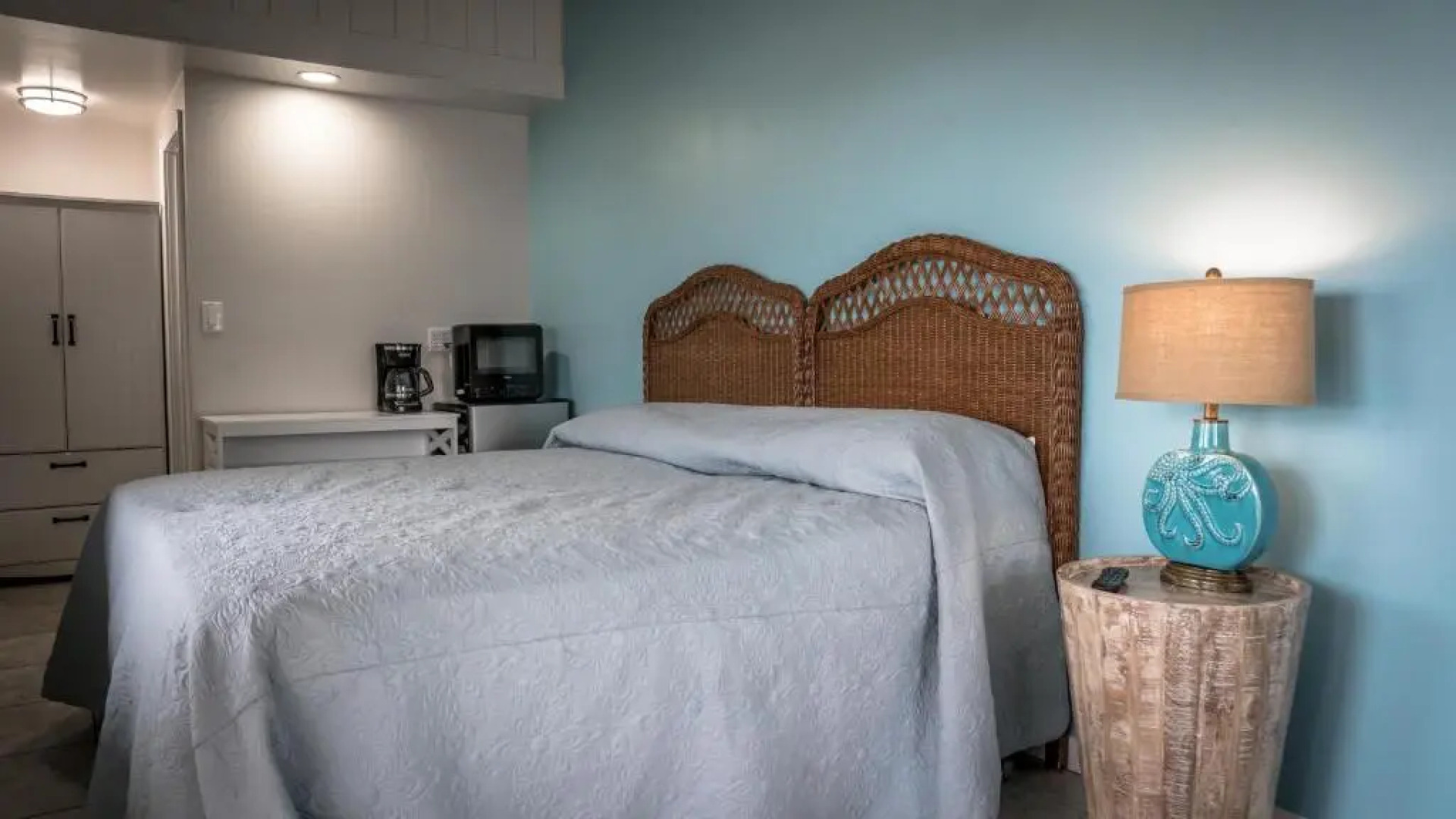 Ragged Edge Resort & Marina