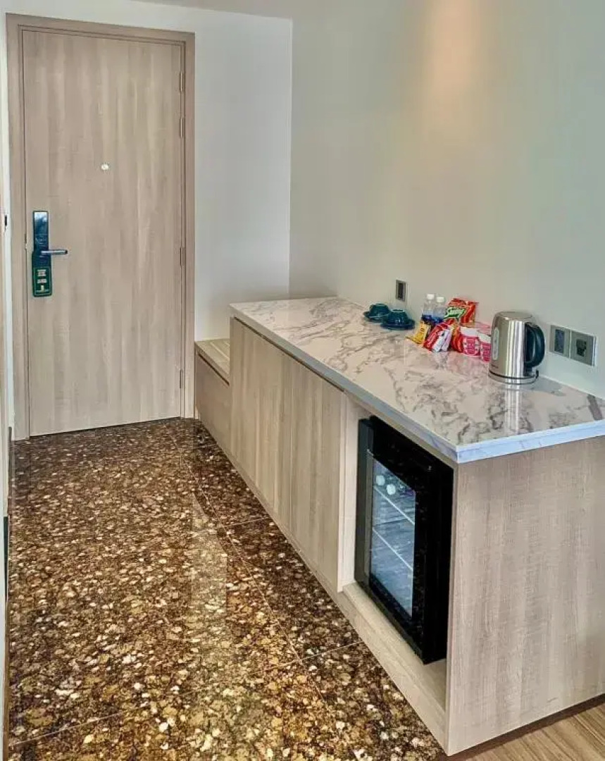 Mansion Park Hotel & Apartment