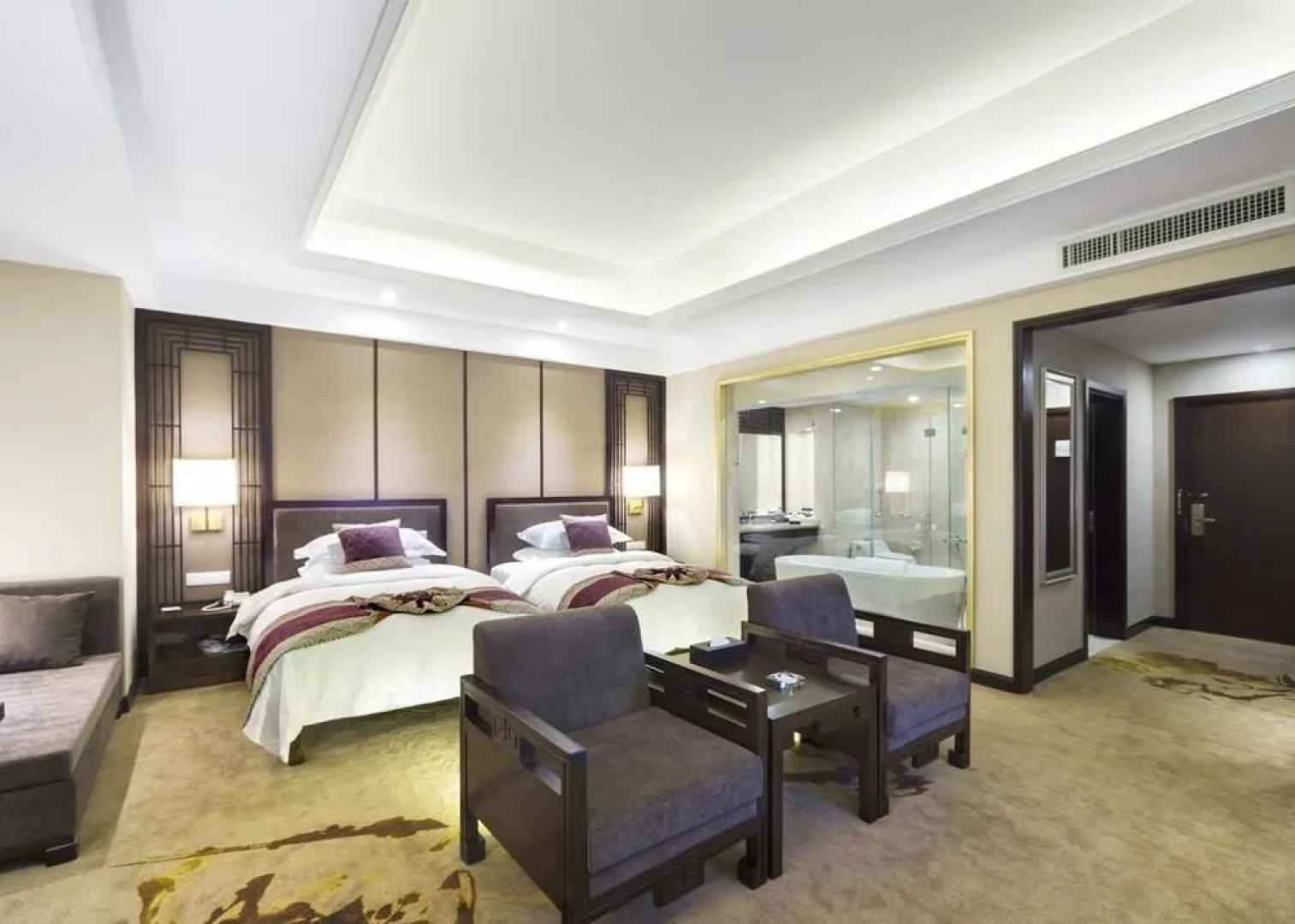 Solo Wandering Hot Spring Hotel