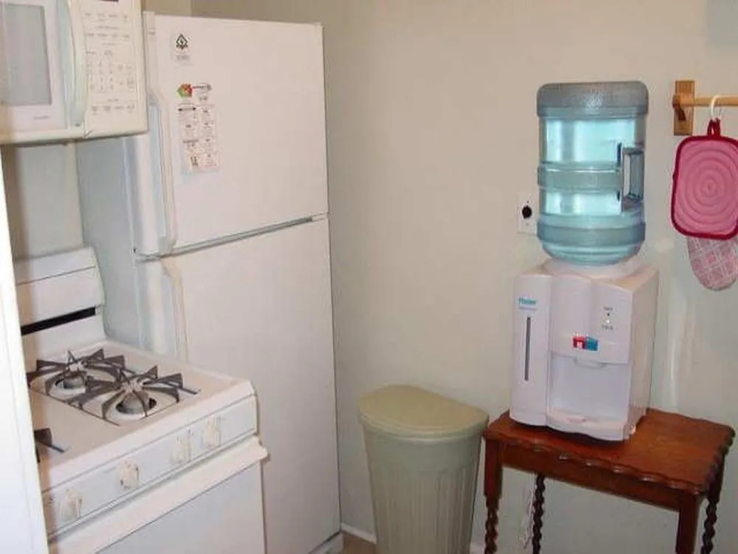 The Big Blue House Inn Boutique Hotel