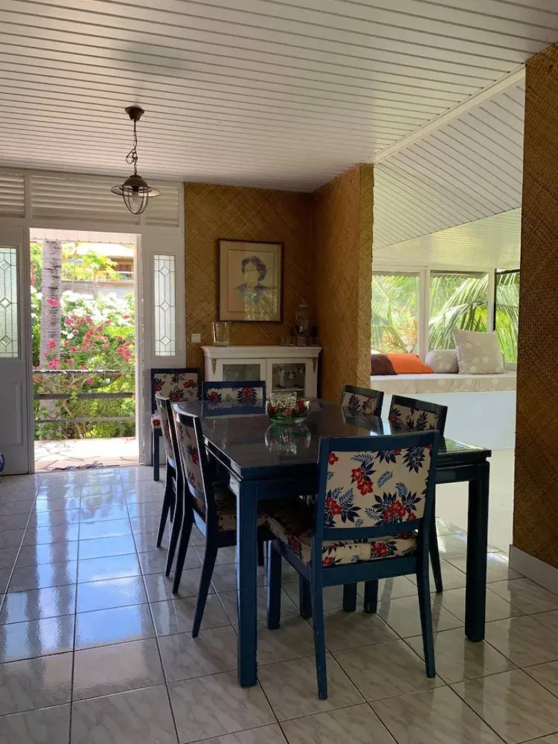 Mahina Apartment - Elegantly tropical