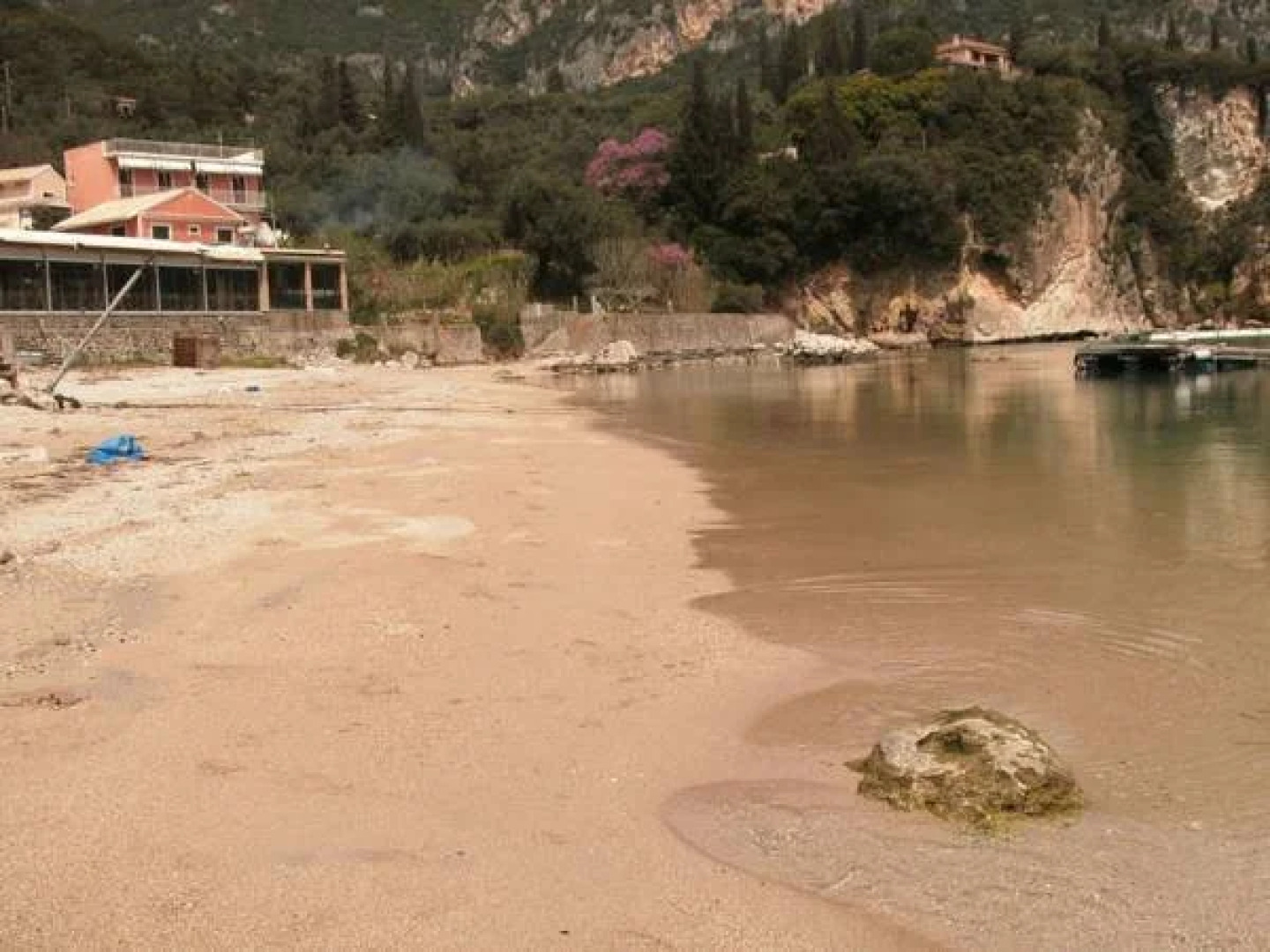 Molos Beach Apartments