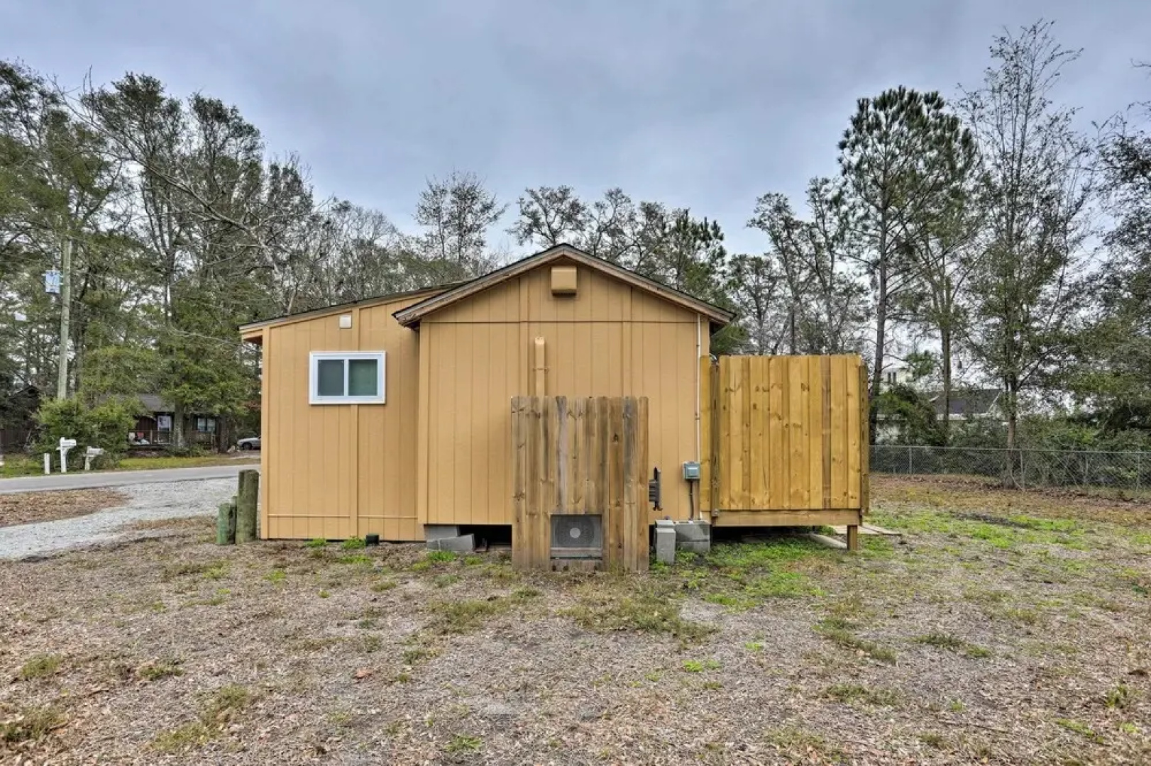 Shady Rest Studio: 6 Mi to Ocean Isle Beach!