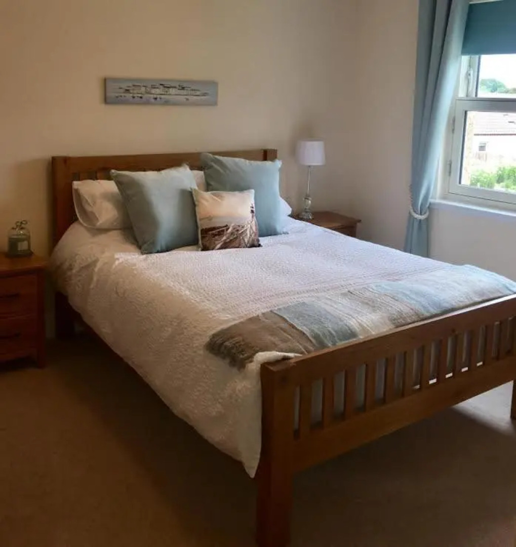 The View, 22 School Park