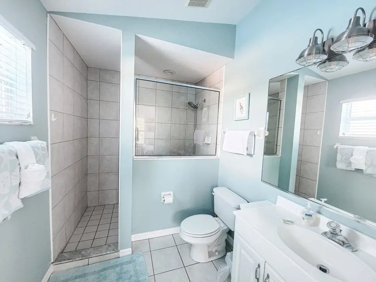 Sunset Views + Steps From The Beach 2 Bedroom Duplex by RedAwning