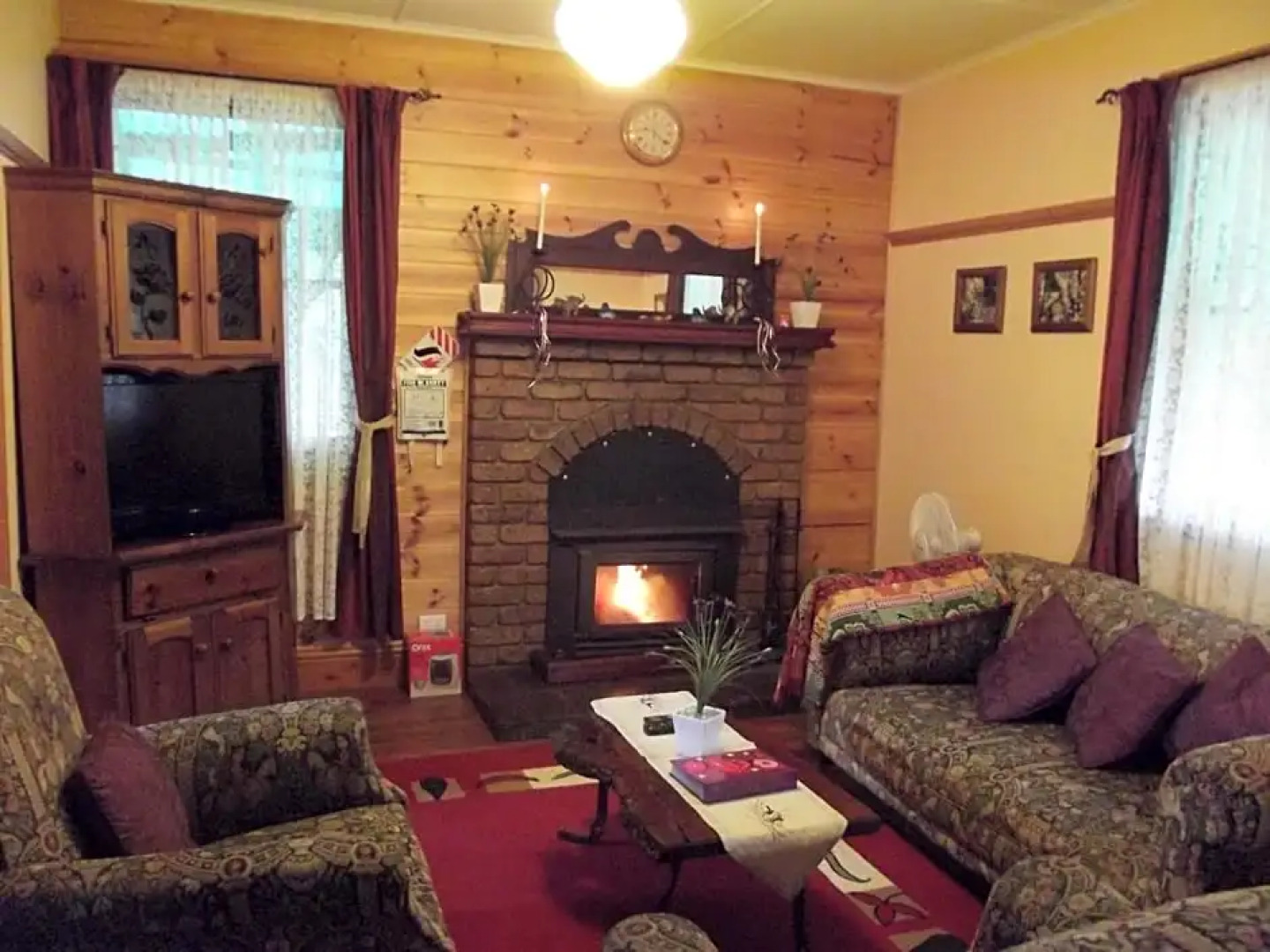 Blue Wren Riverside Cottage