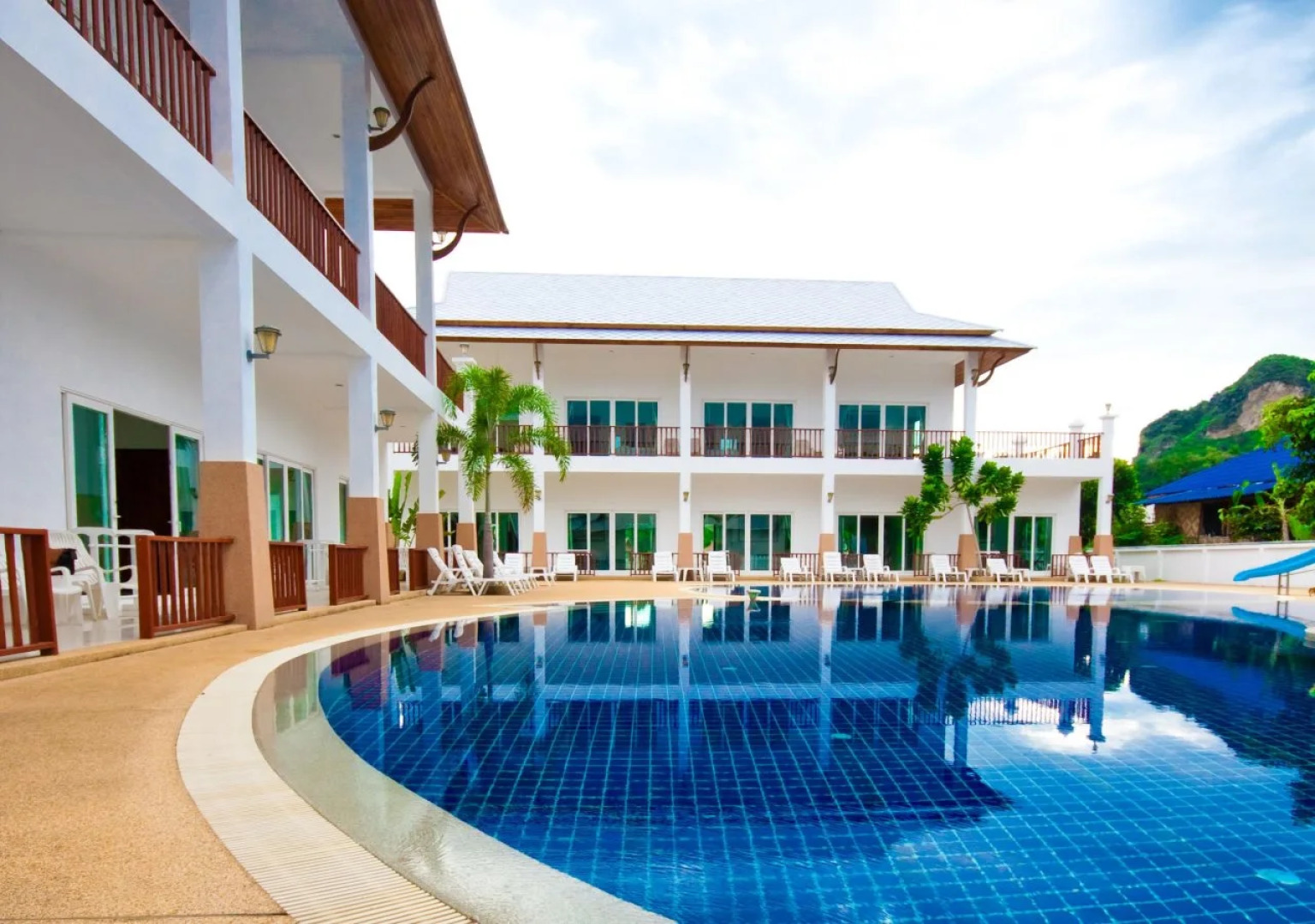 Nadivana Serviced Apartments