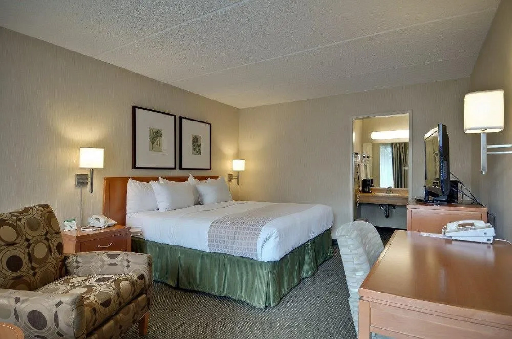 Vagabond Inn Executive Old Town