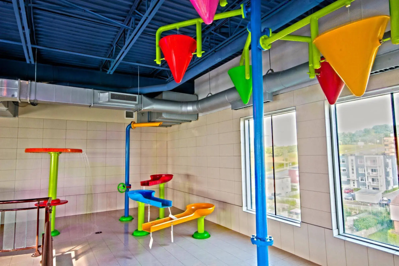 Hôtel Must –  Aéroport de Québec par JARO