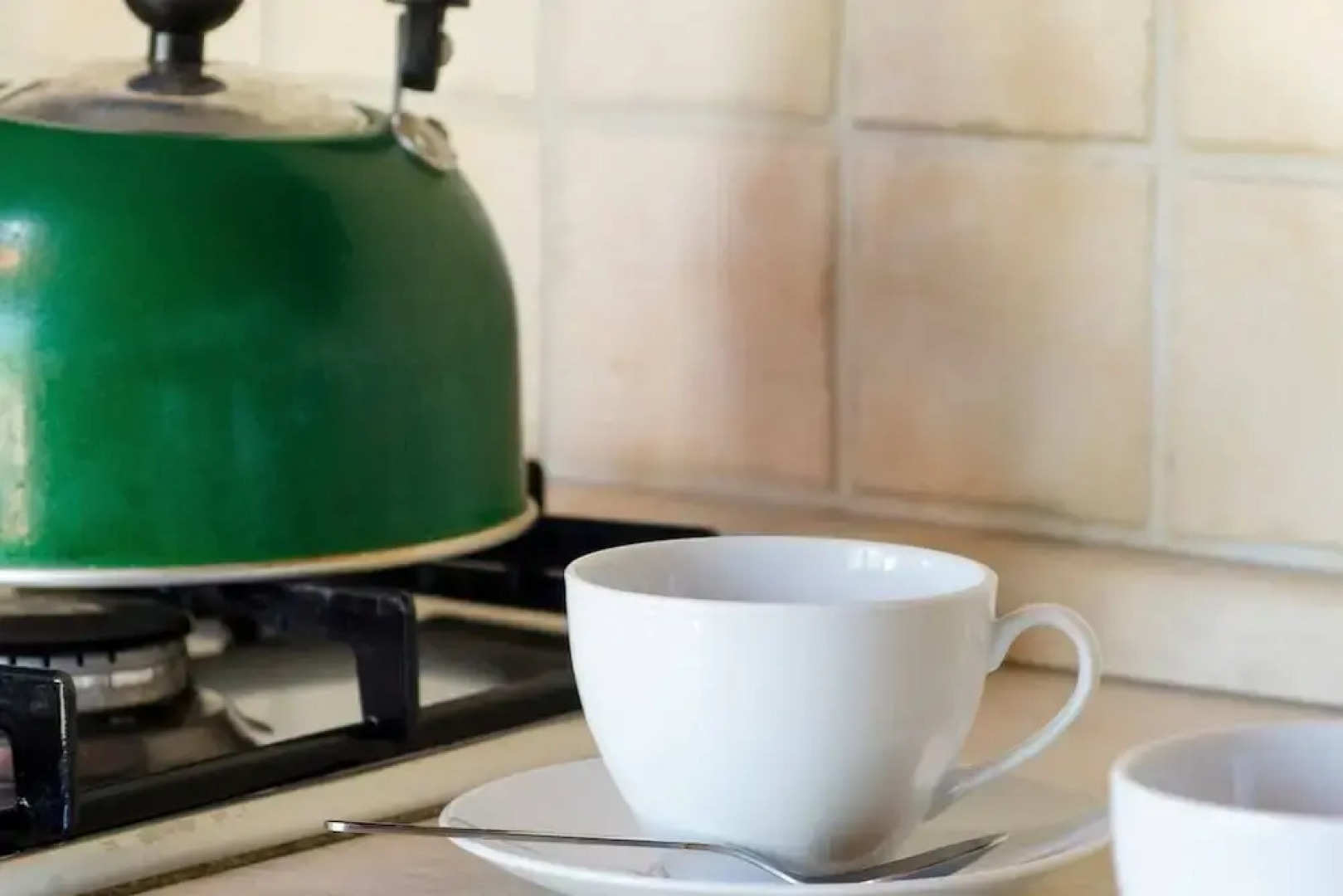 JOIVY Attic on the Lake