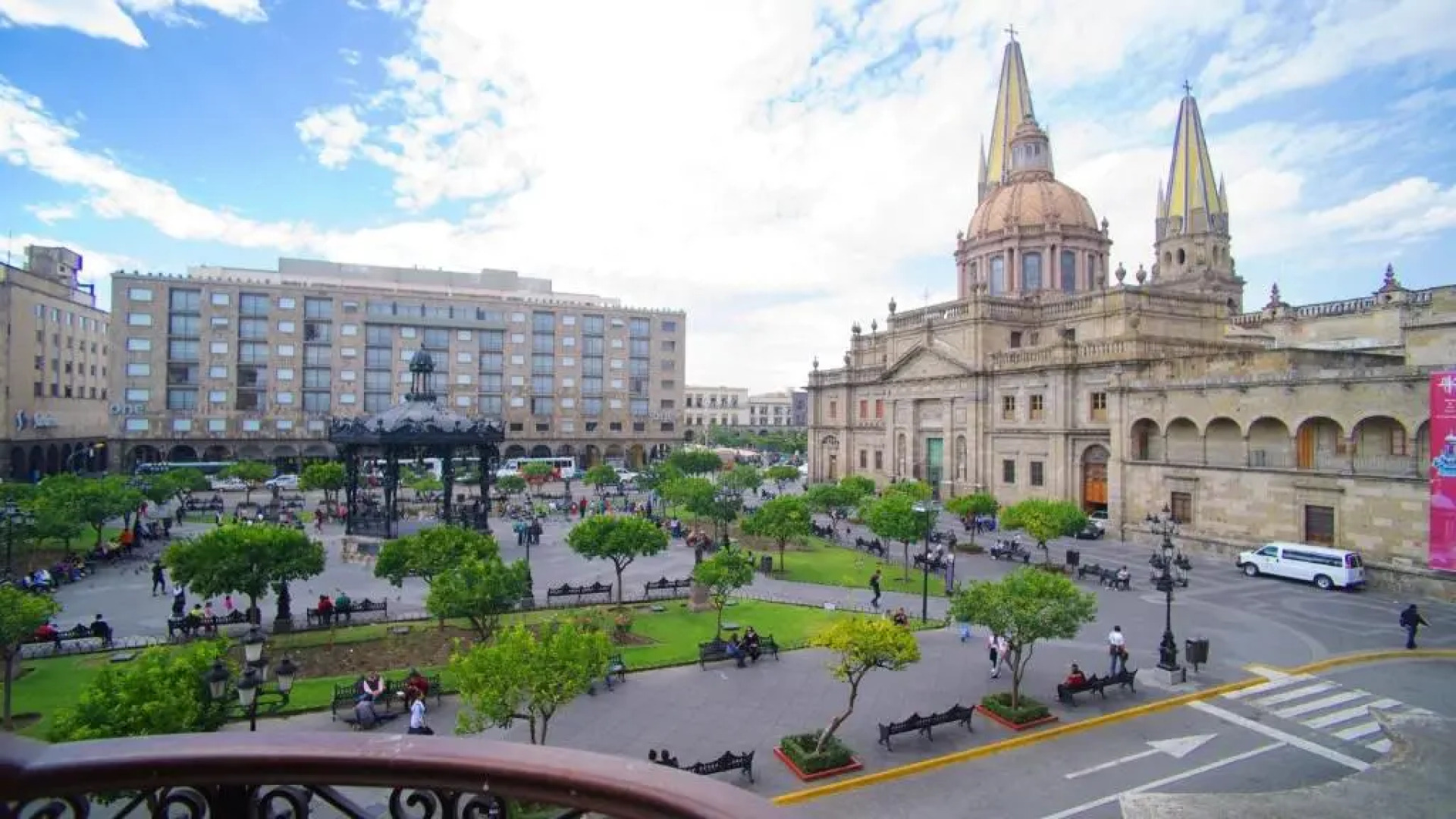 Holiday Inn Hotel & Suites Guadalajara-Centro Historico by IHG