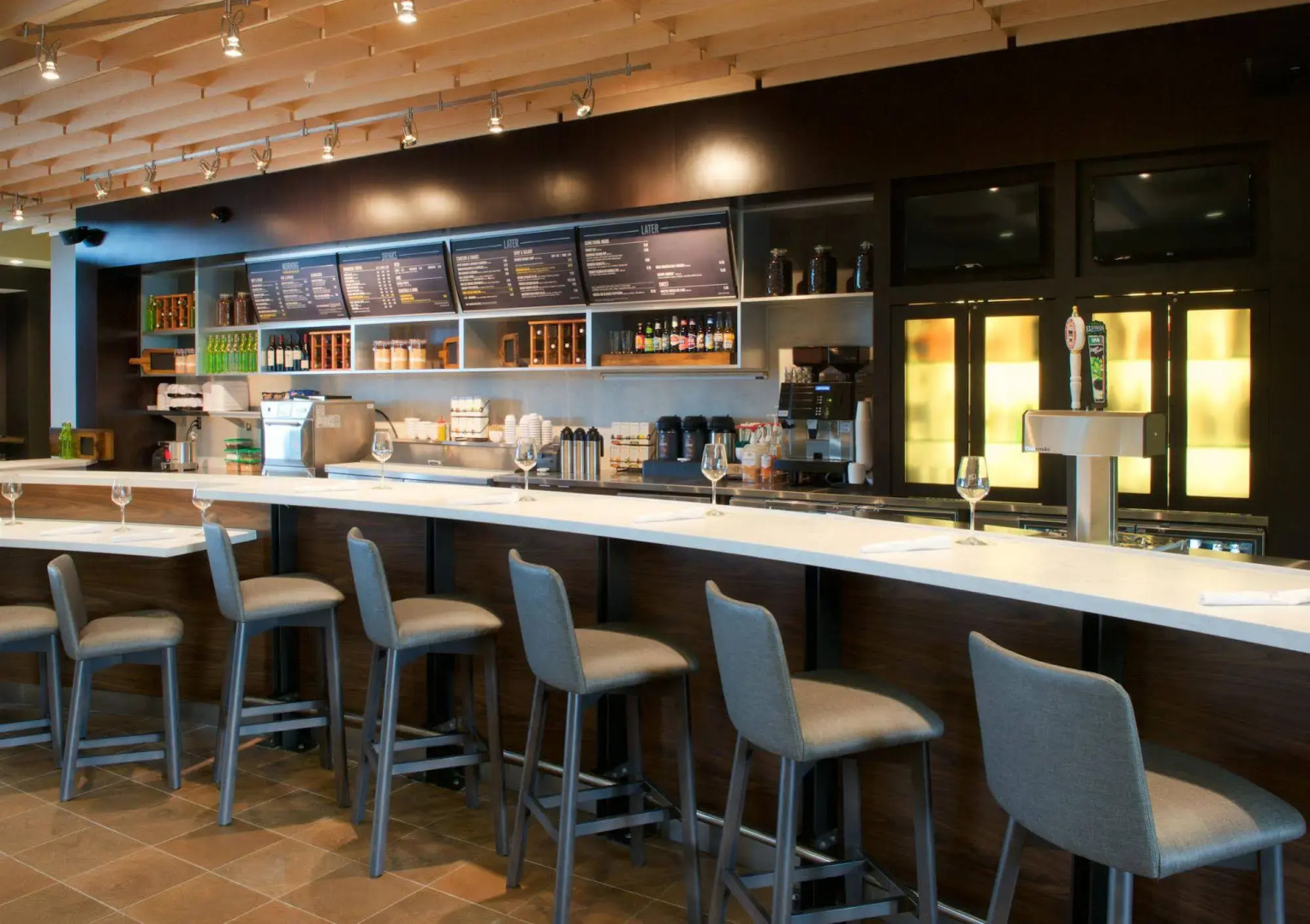 Courtyard by Marriott Seattle Everett Downtown