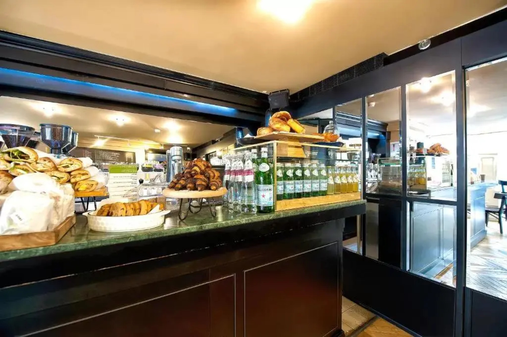 Montefiore 16 - Urban Boutique Hotel