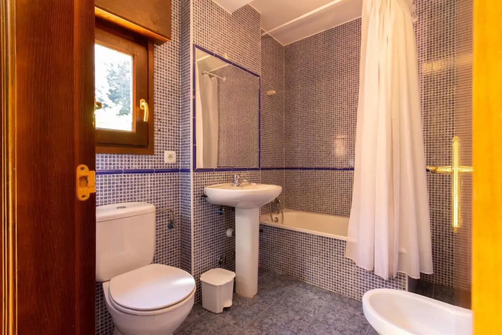 Albergue Los Avellanos - Hostel