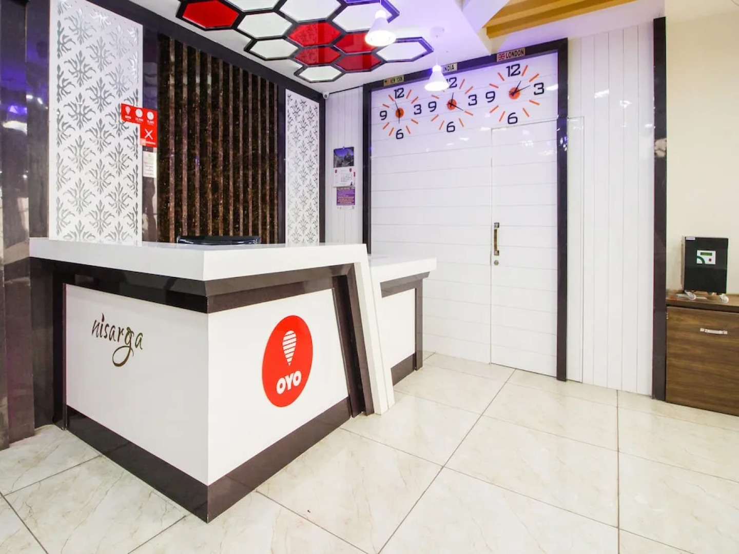 OYO 15136 Nisarga Lodge