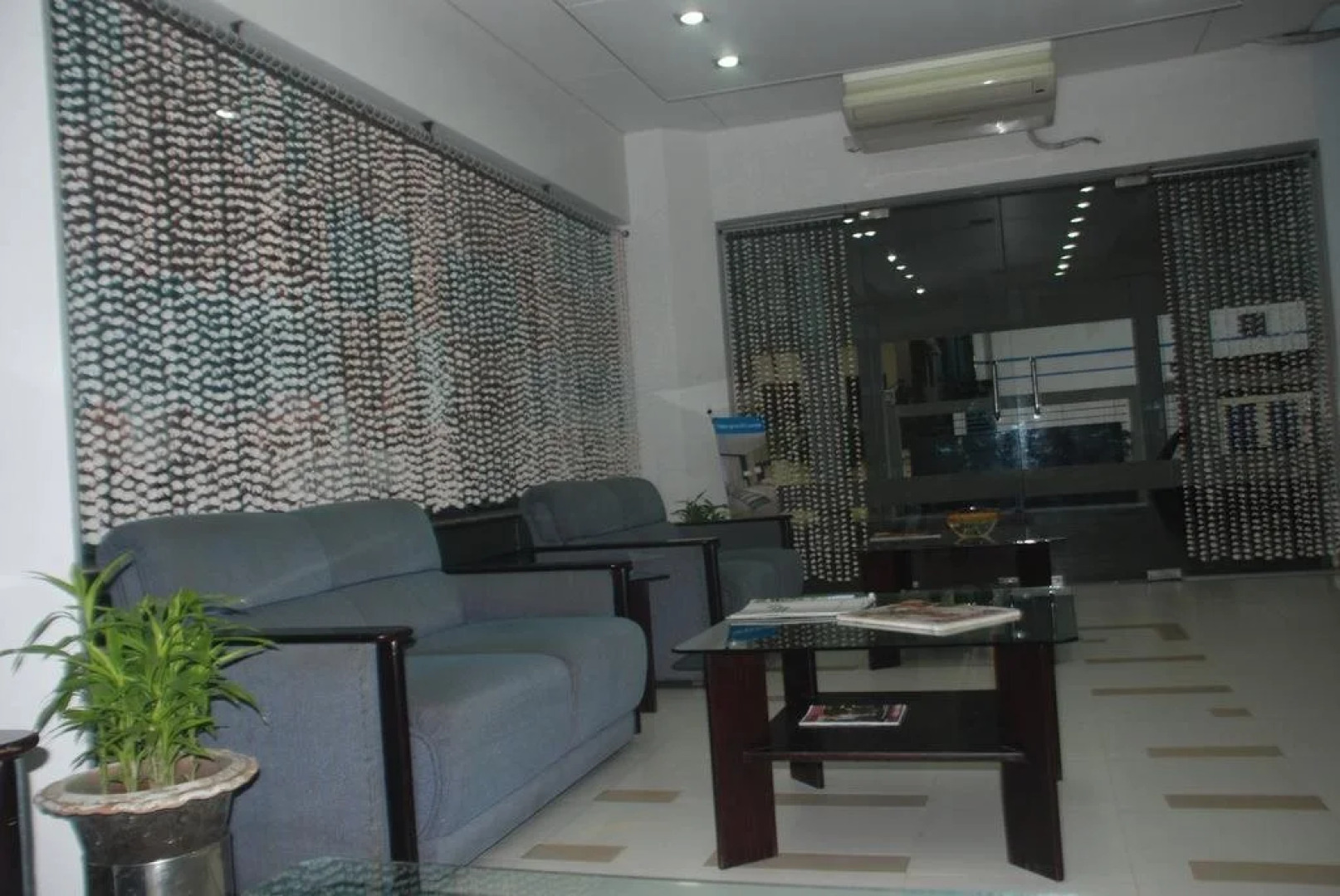 Allegro Holiday Suites