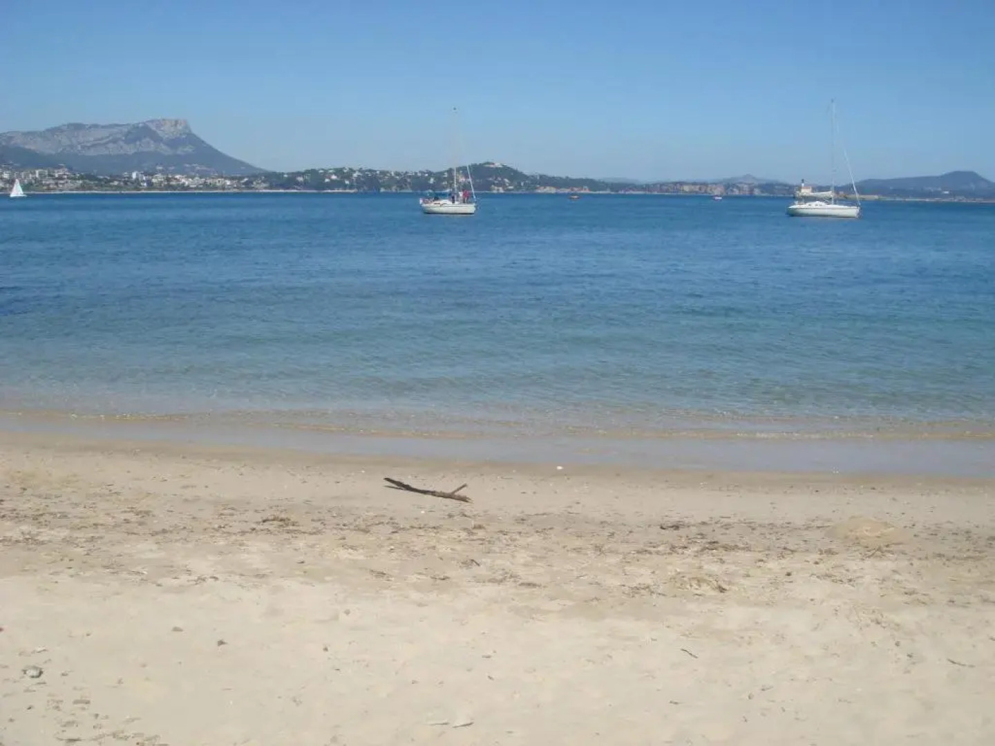 Studio hyper équipé à 150m d'une plage de sable fin grande terrasse presqu'île de charme