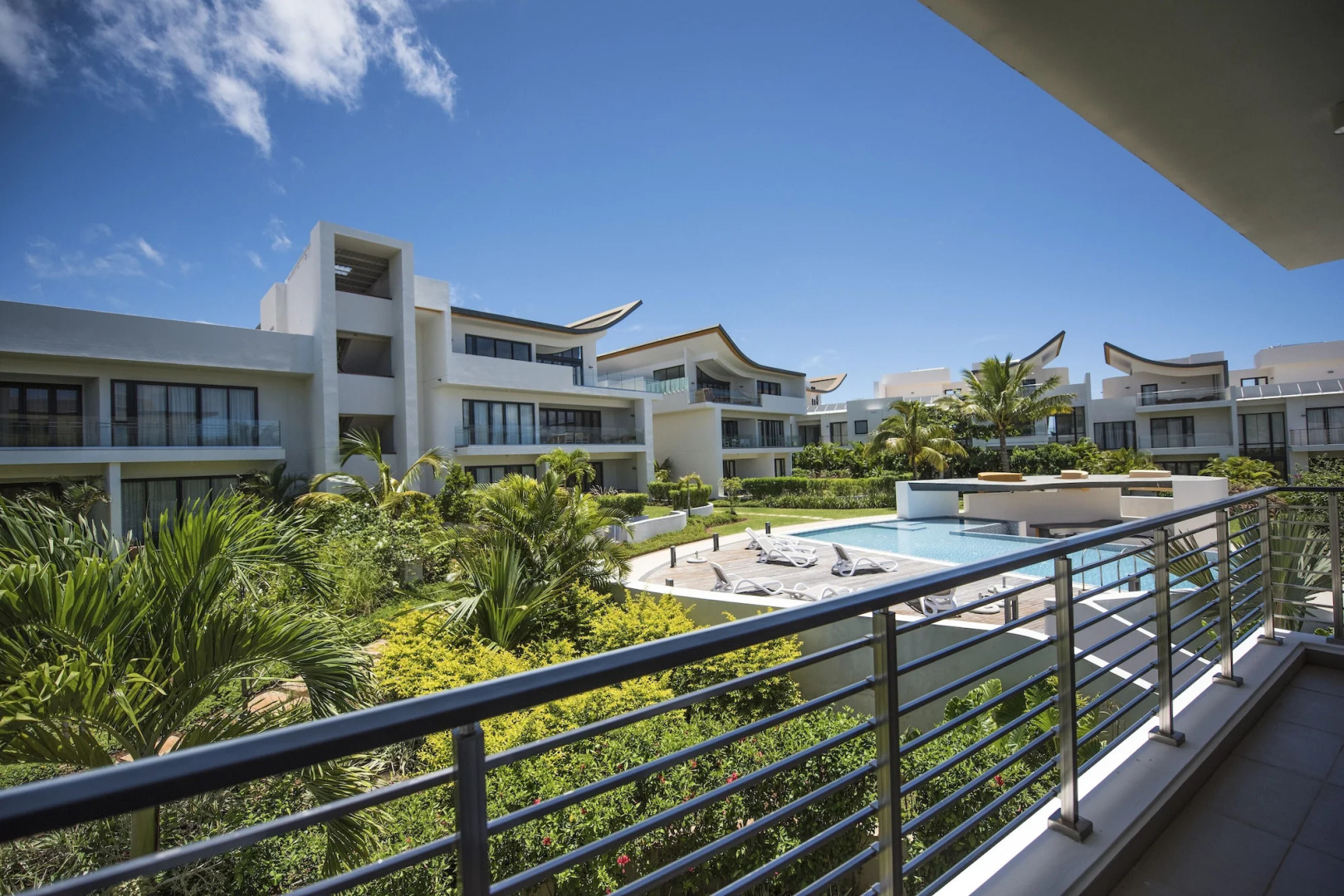 Azuri Resort by Life in blue