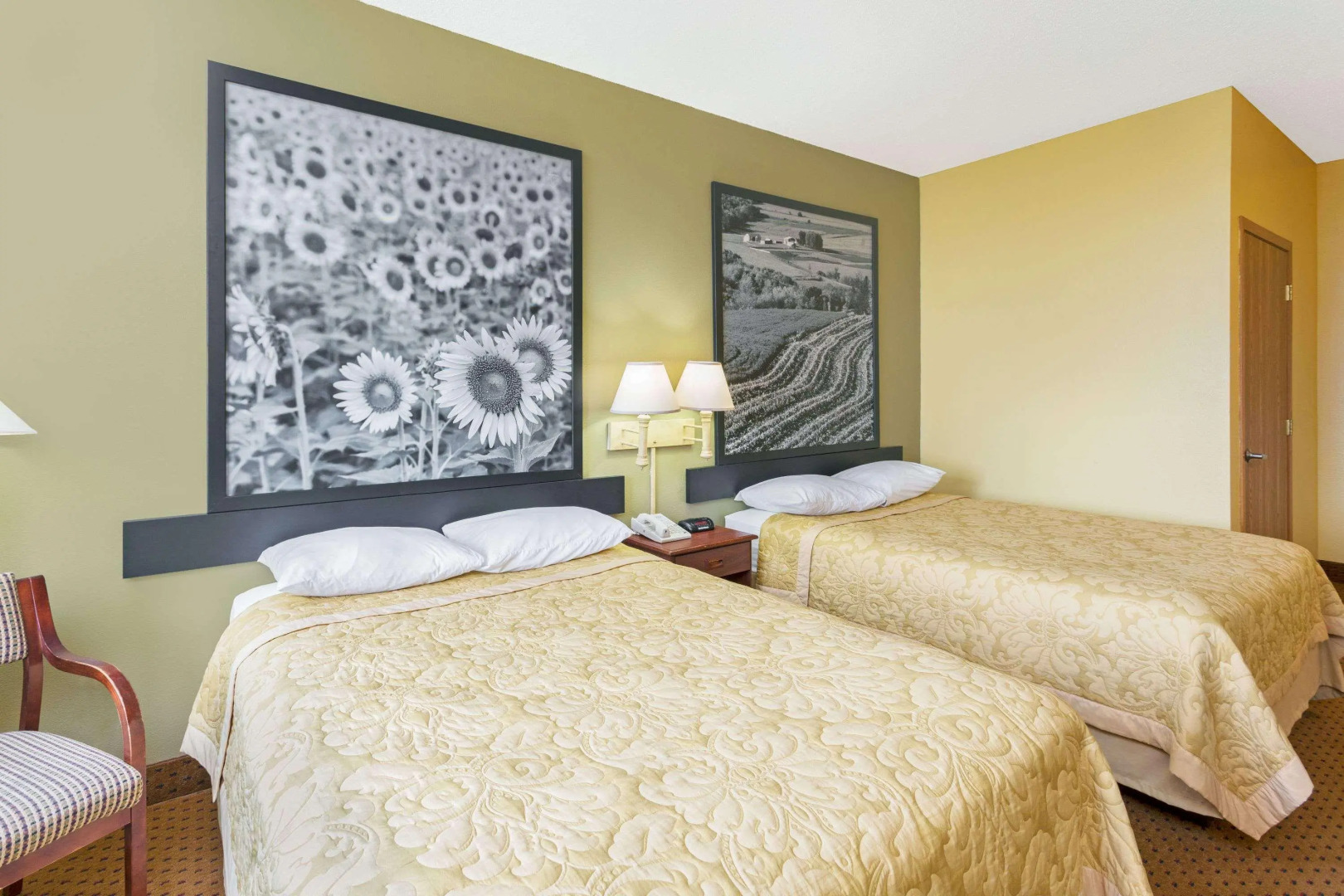 Super 8 By Wyndham Osage