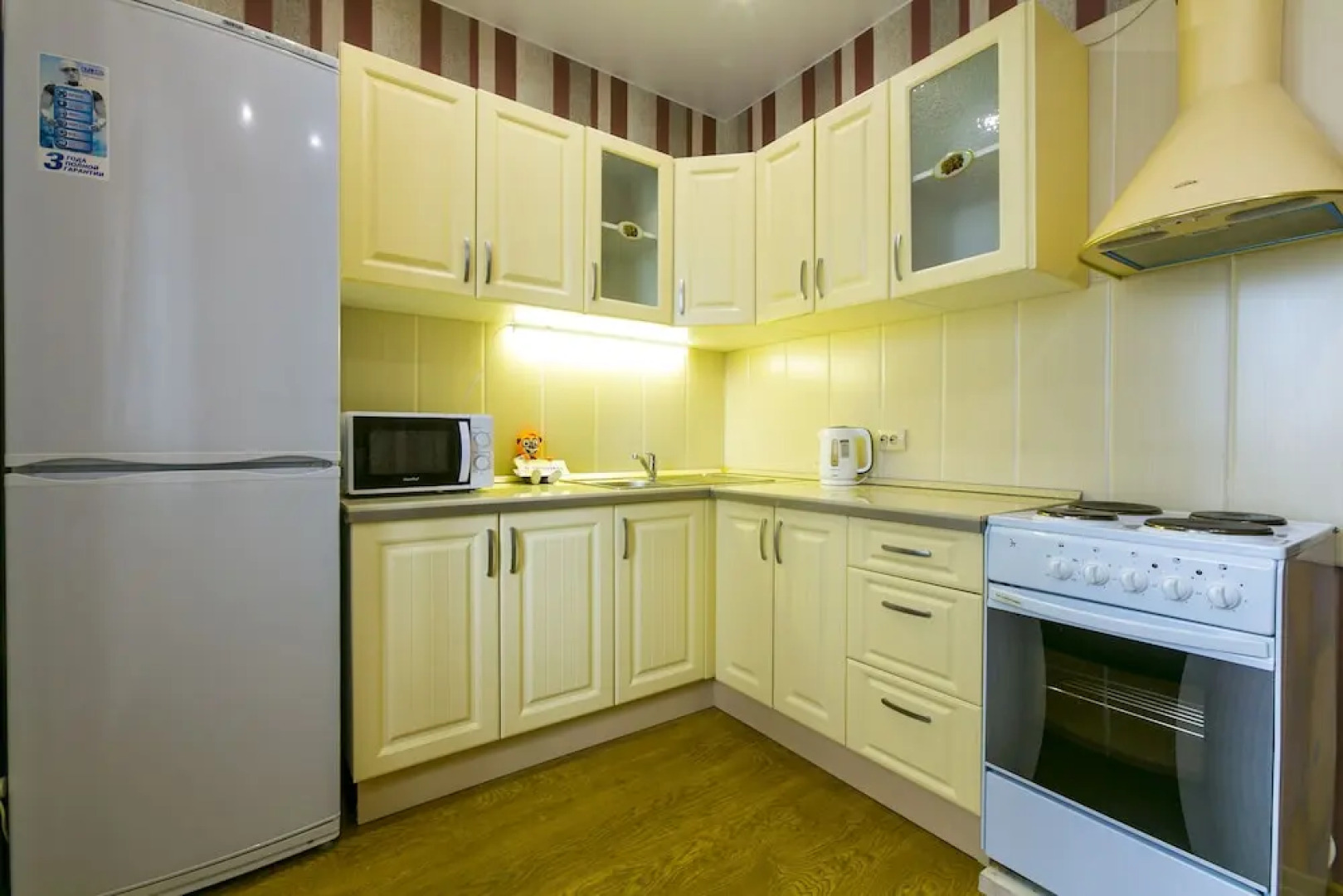 Апартаменты «Добрые сутки», Электромонтажный проезд, 11