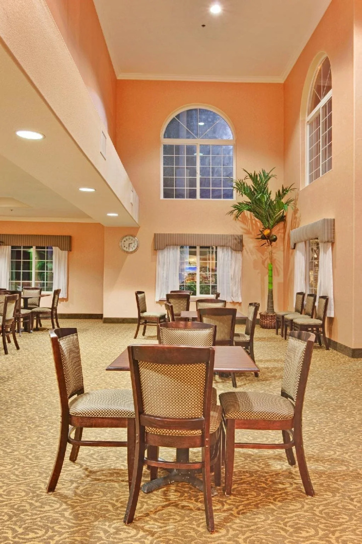 Holiday Inn Express Delano by IHG