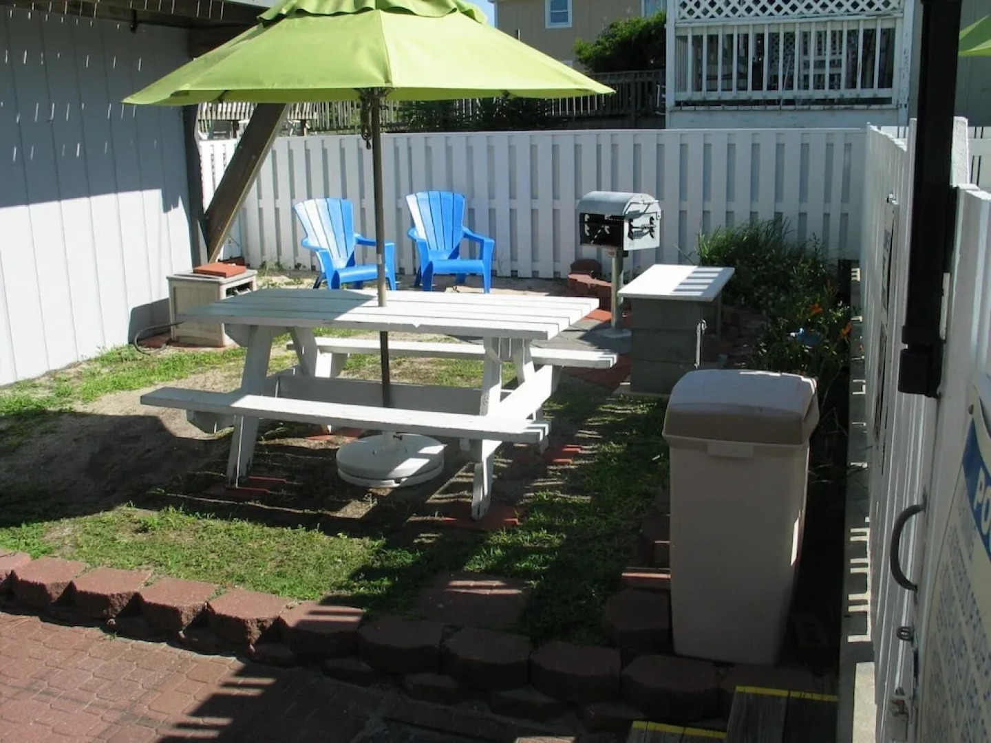 Beach House Inn and Suites