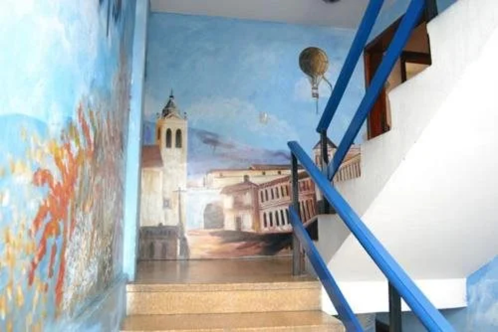 The Quito Guest House with Yellow Balconies