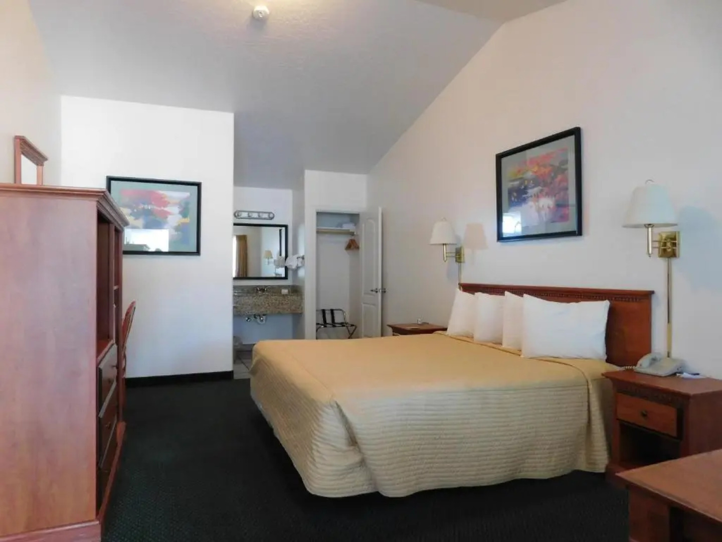 Wild Rivers Motor Lodge