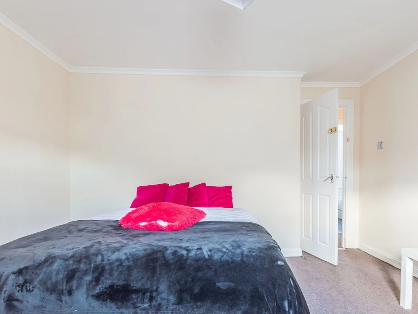 Lively Holiday Home in Norwich Near Wensum River