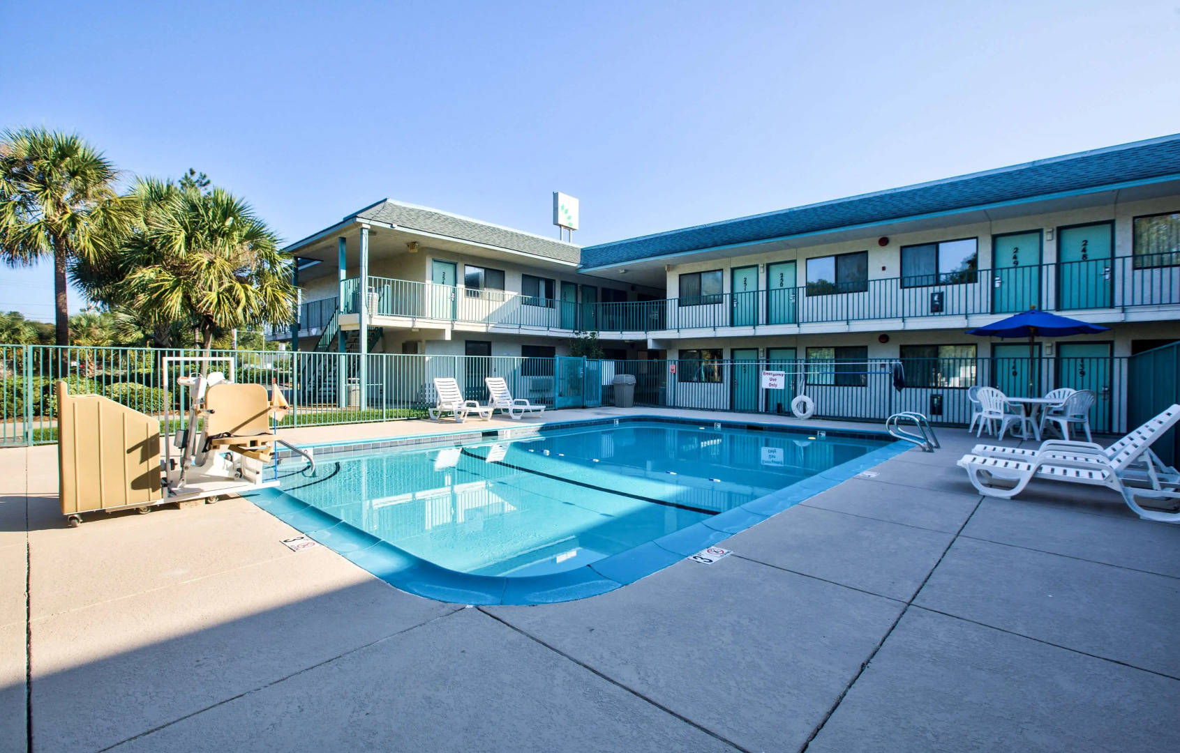 Motel 6 Valdosta, GA - University