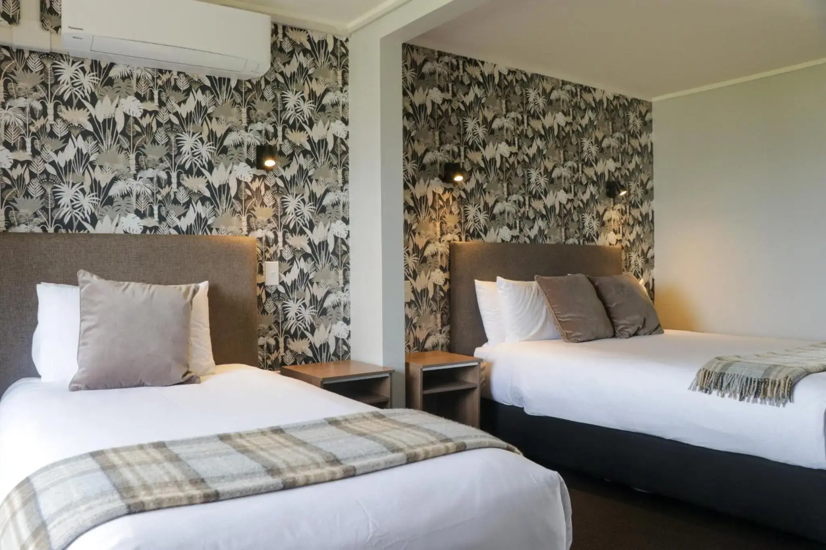 Suncourt Hotel & Conference Centre