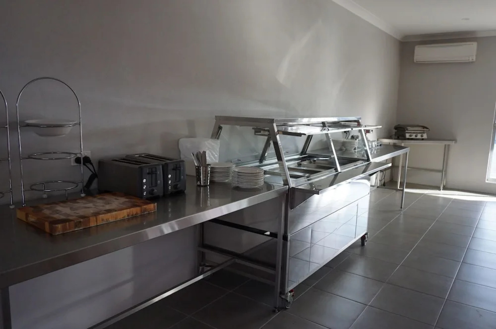 YAL Cairns - A Motel that makes a difference