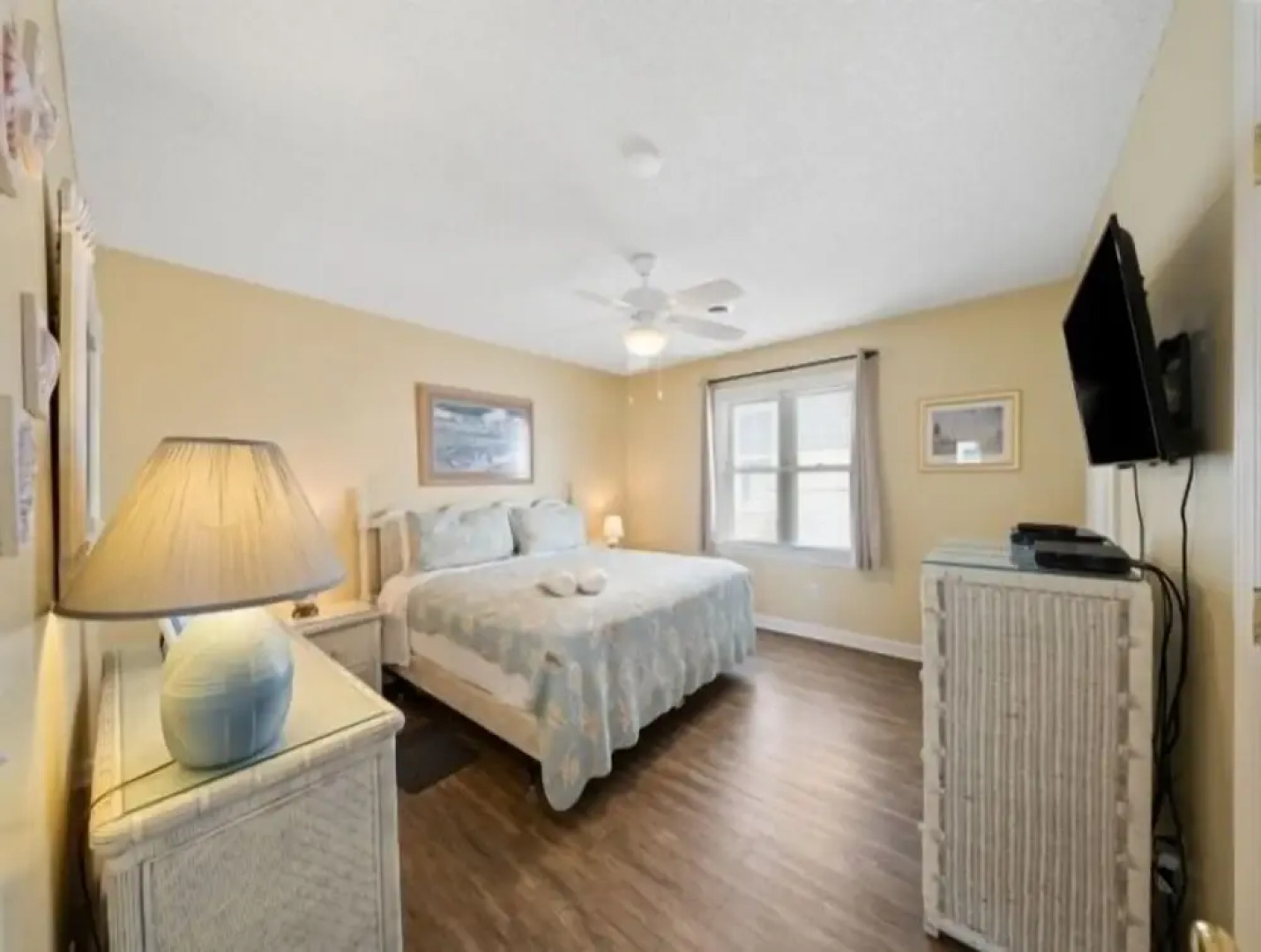 By The Kure Beach Pier 4 Bedroom Villa by Redawning