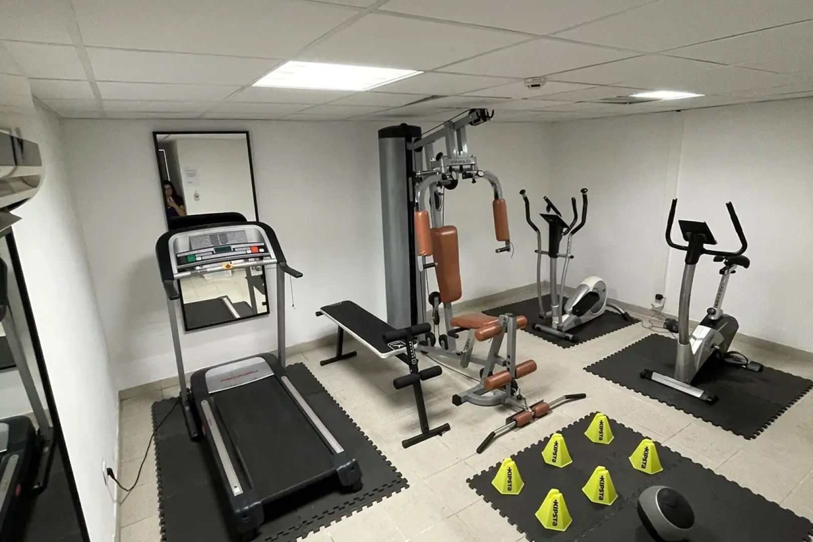 Kyriad Aix Les Milles - Plan de Campagne