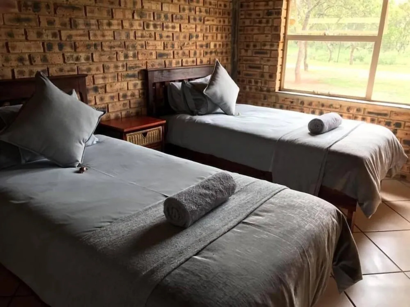 Unathi Game Lodge