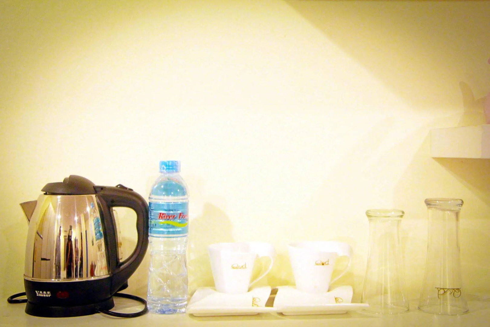 Royal Q&D Suites Hotel