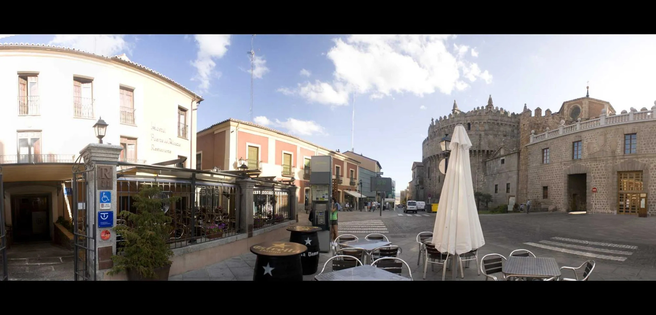 Hostal Restaurante Puerta del Alcázar