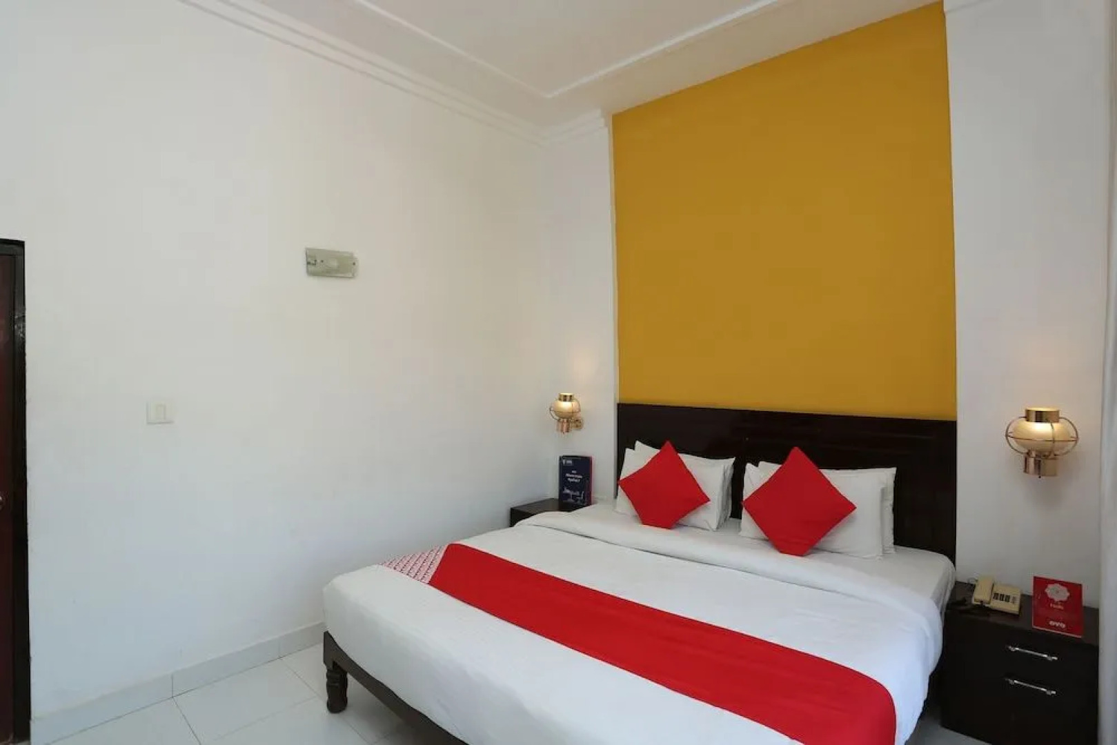 OYO 2877 Hotel Narayana Palace