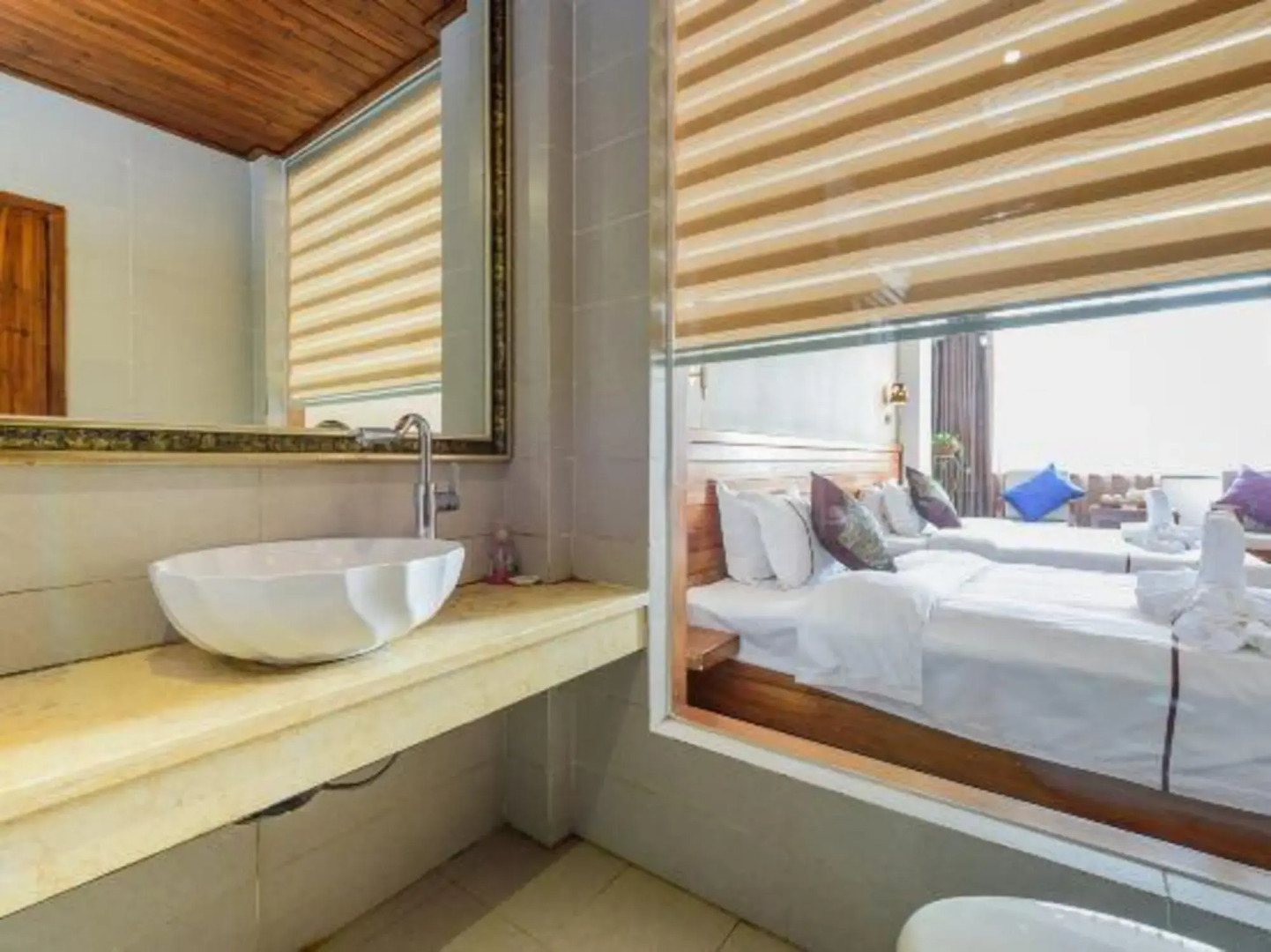 Pu'er Plum Lakeside Hotel