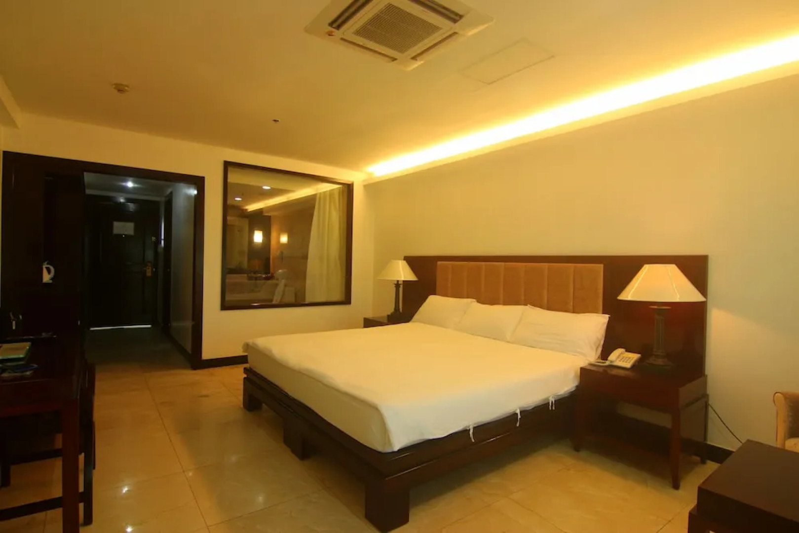 KC Hillcrest Hotel and Golf Club