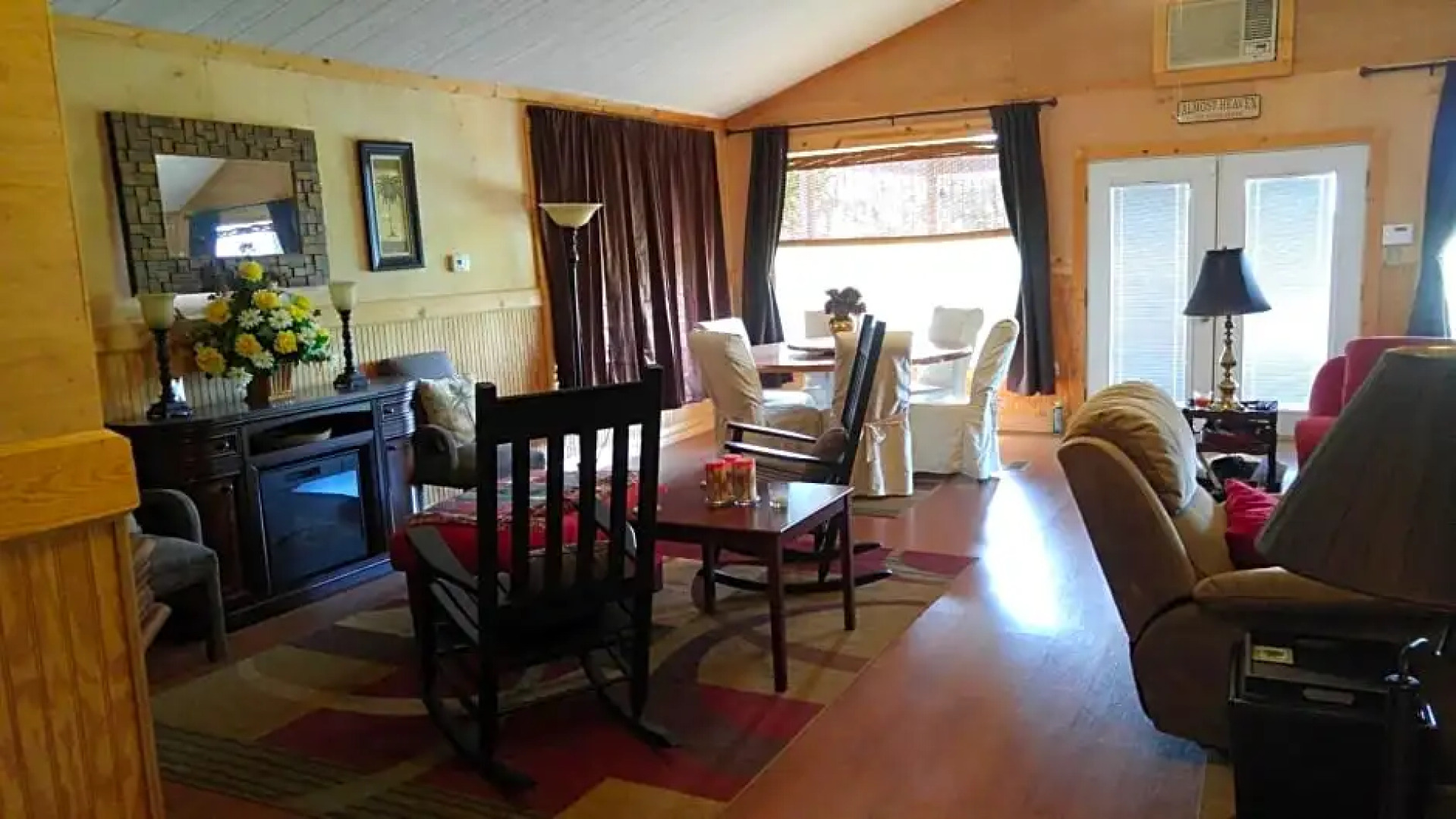 The Perry Riverhouse