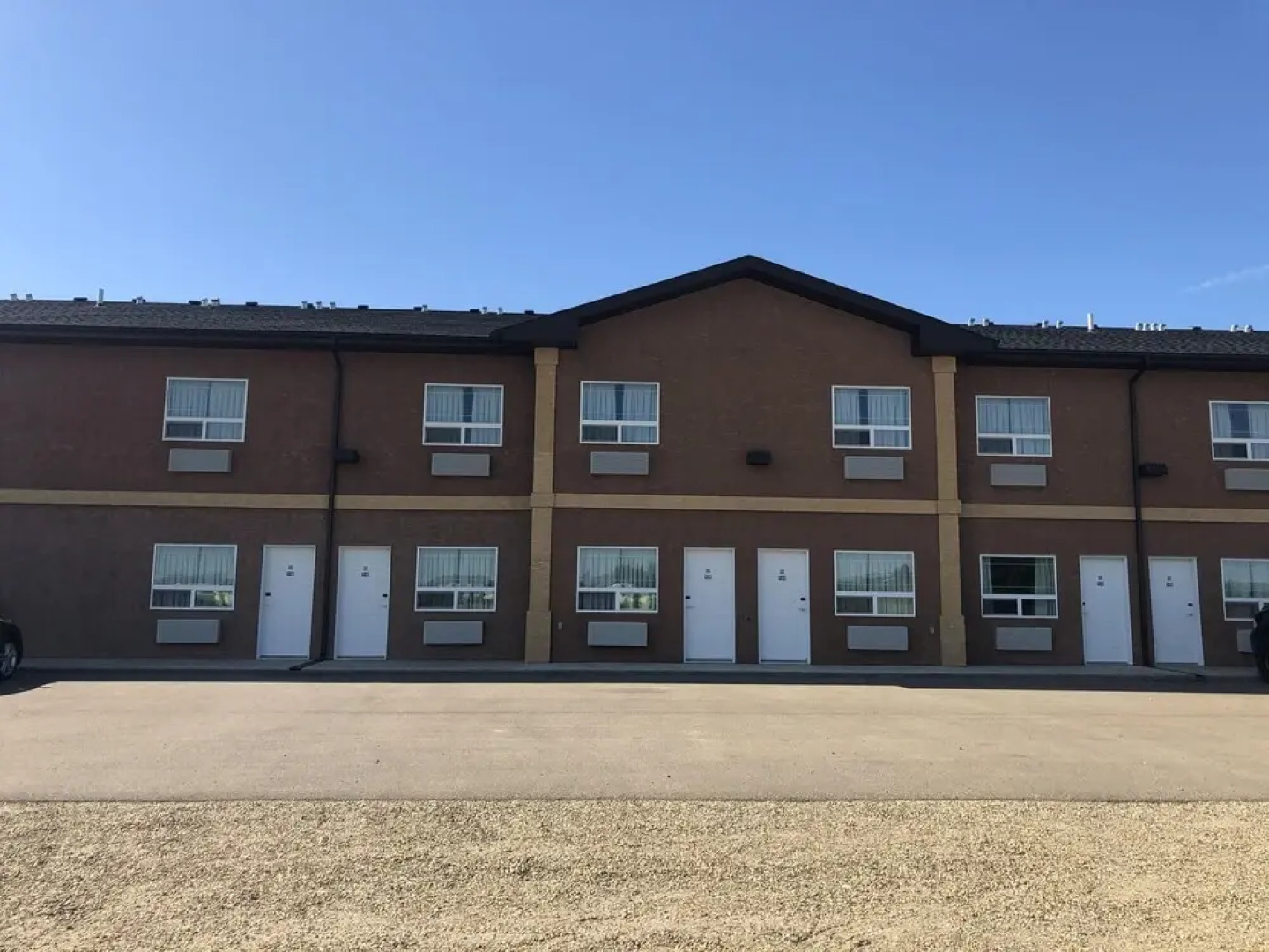 R & R Lakeview in Hardisty