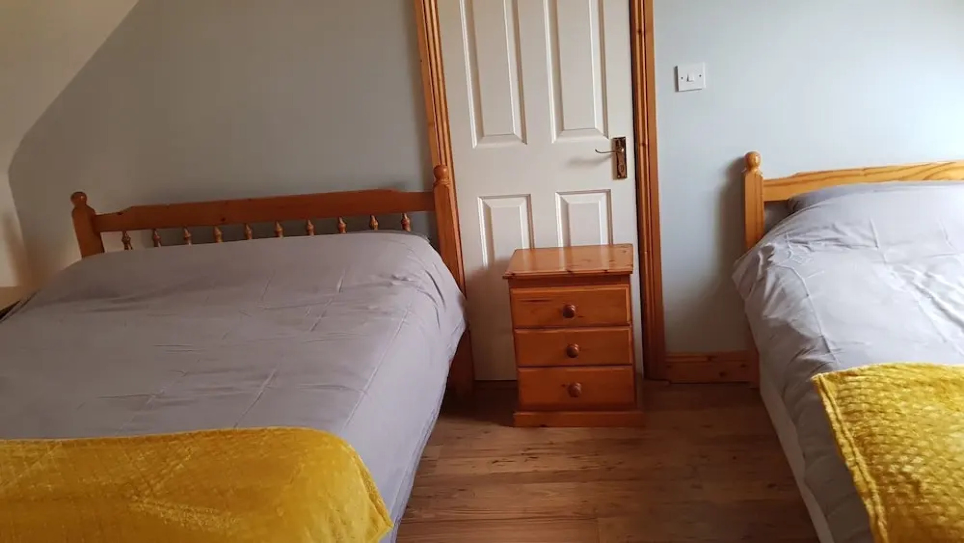 Apartment Sleeps 7 With Mezzanine