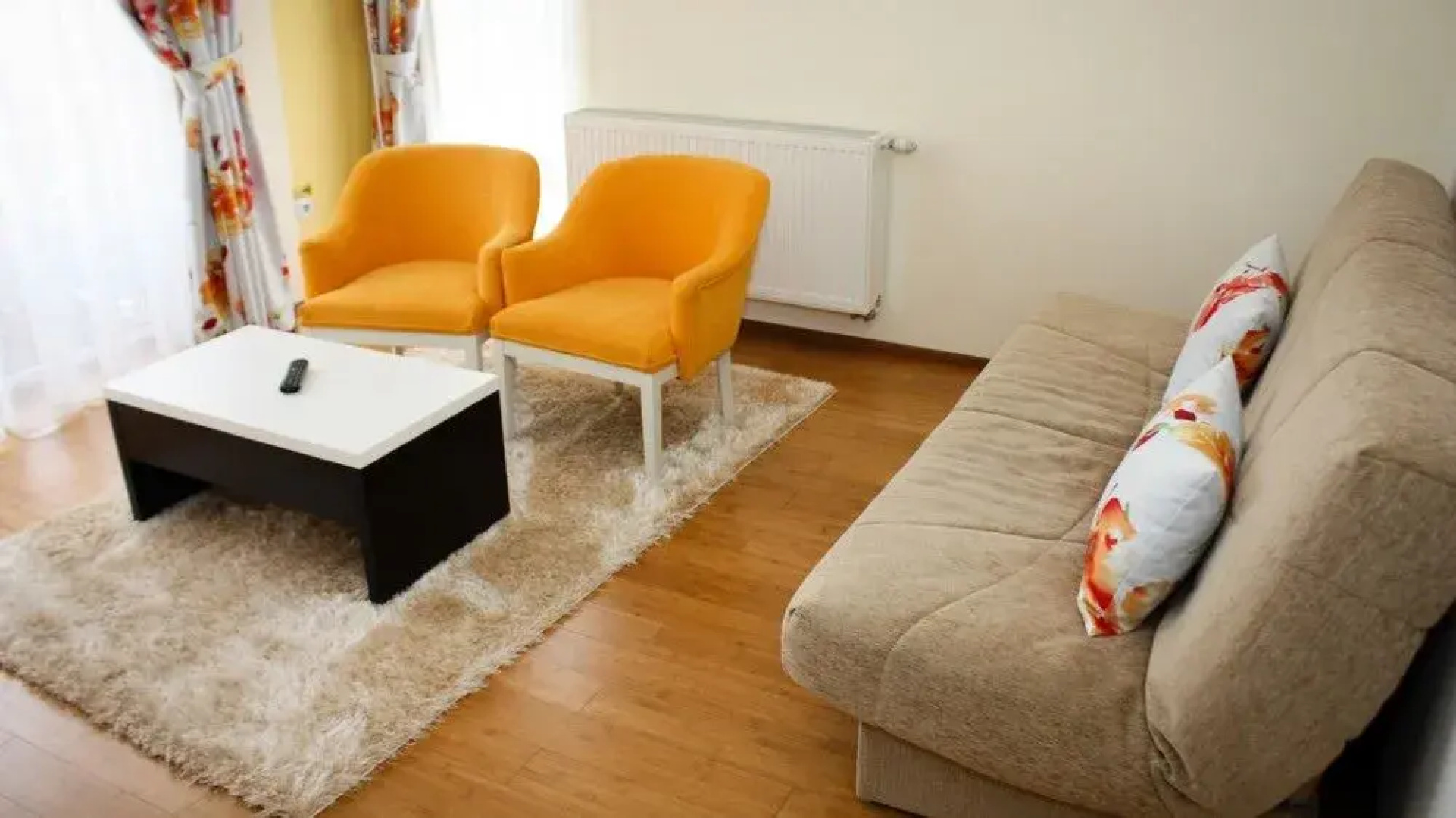 Brasov Holiday Apartments Seasons