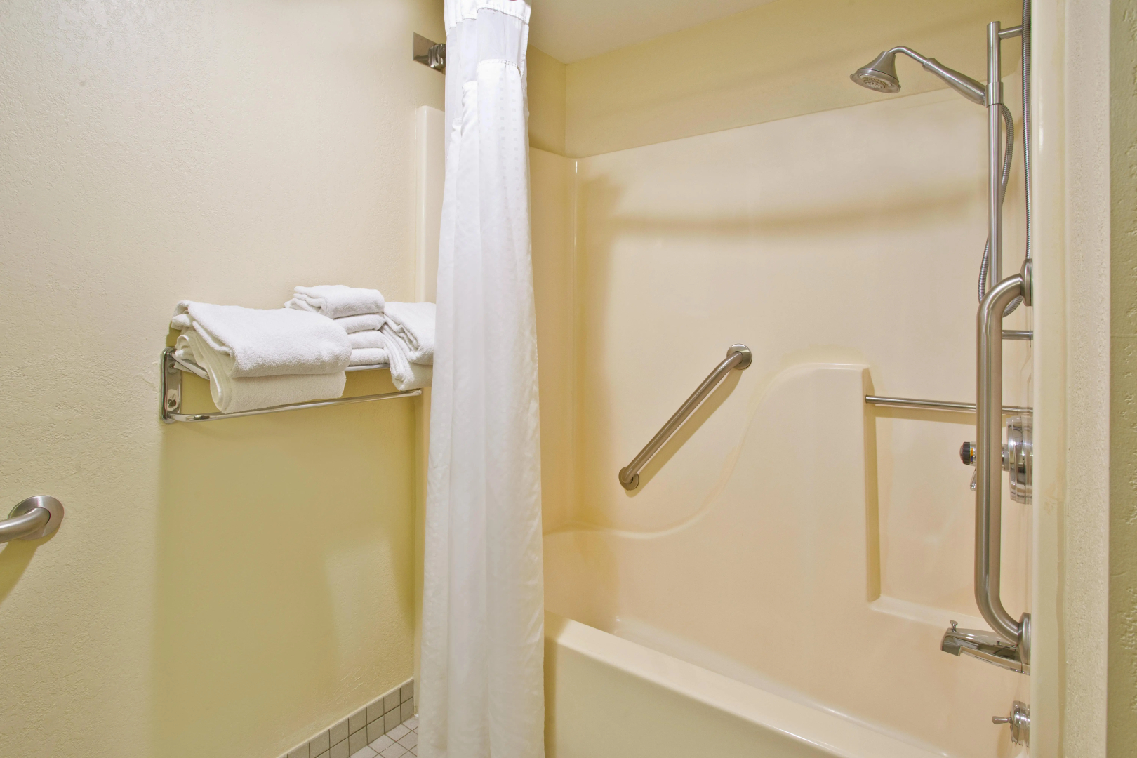 Holiday Inn Express Mackinaw City by IHG