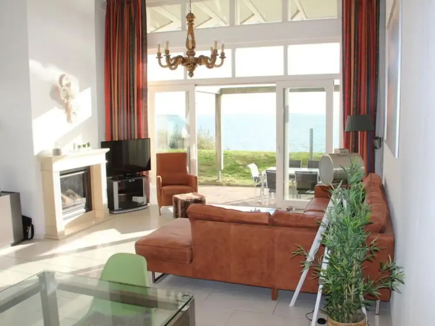 Dijkvilla on the Ijsselmeer