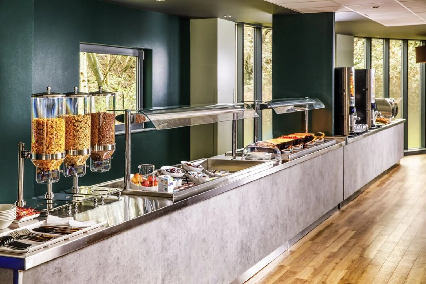 Ibis London Heathrow Terminal 5